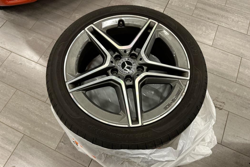 MERCEDES-BENZ A 2020