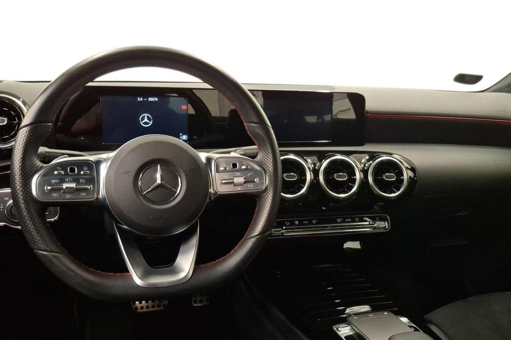 MERCEDES-BENZ A 2020