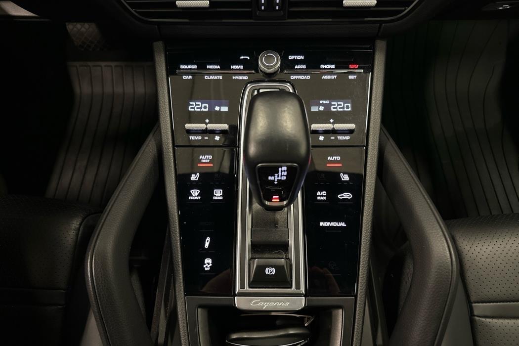 PORSCHE Cayenne 2021