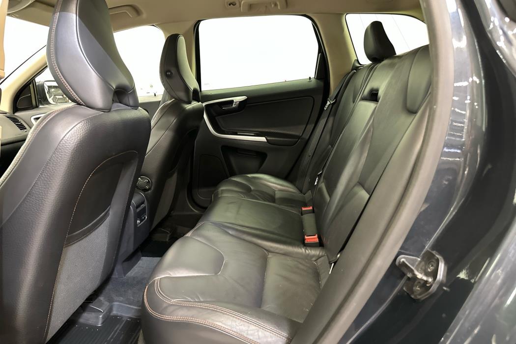 VOLVO XC60 2010