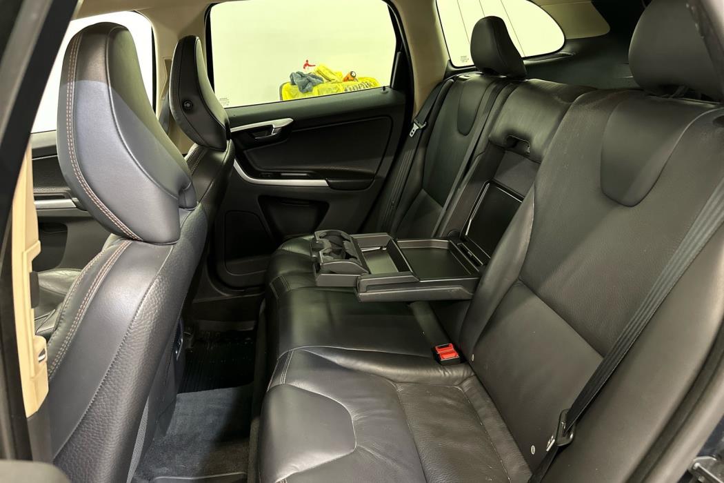 VOLVO XC60 2010