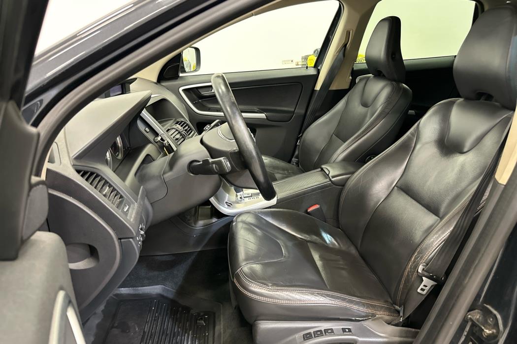 VOLVO XC60 2010