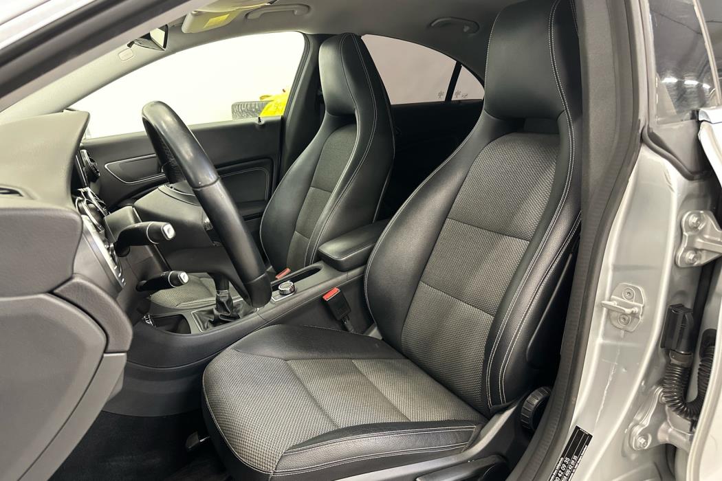 MERCEDES-BENZ CLA 2013