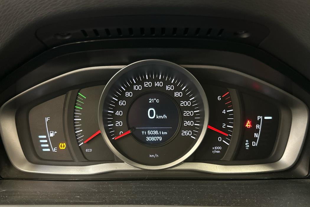 VOLVO V60 2014