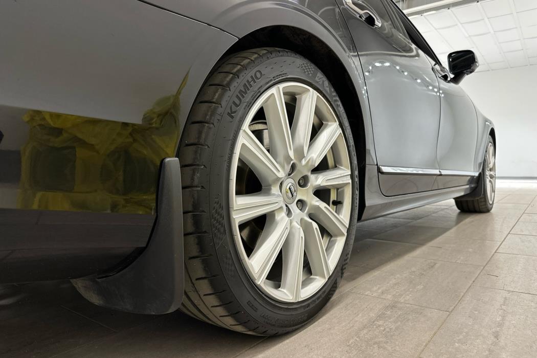VOLVO S90 2019