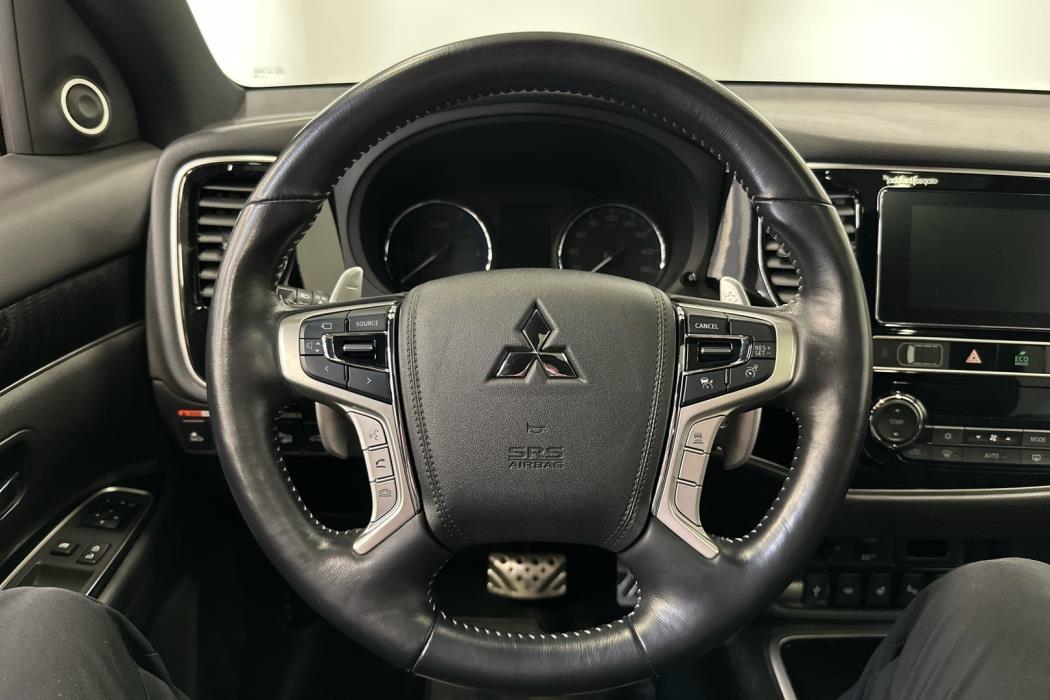 MITSUBISHI Outlander PHEV 2019
