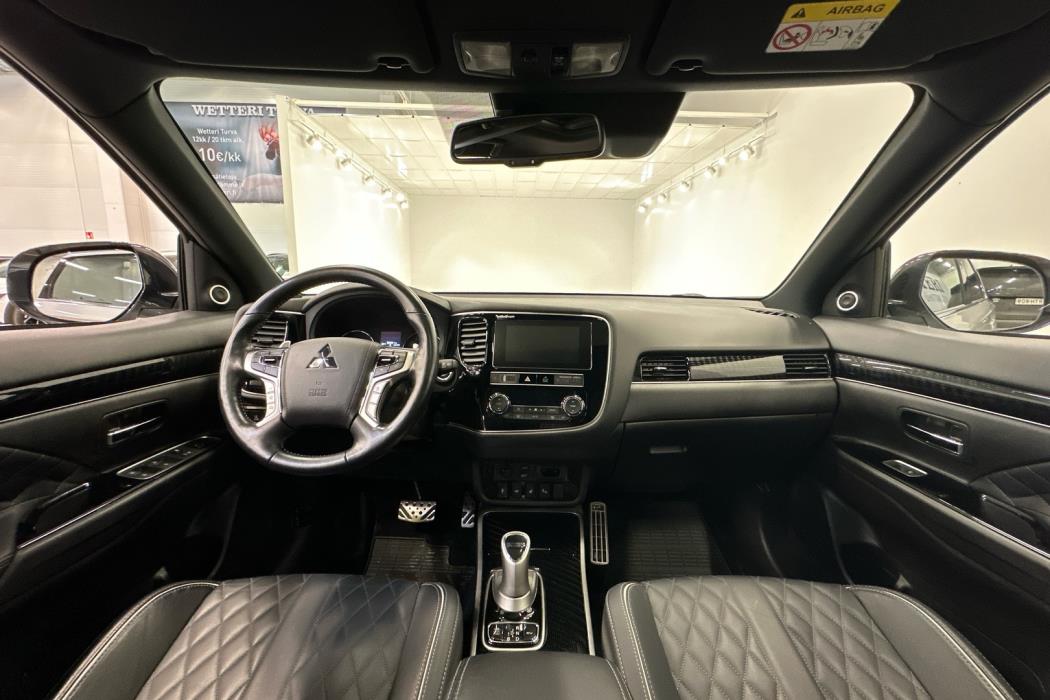 MITSUBISHI Outlander PHEV 2019