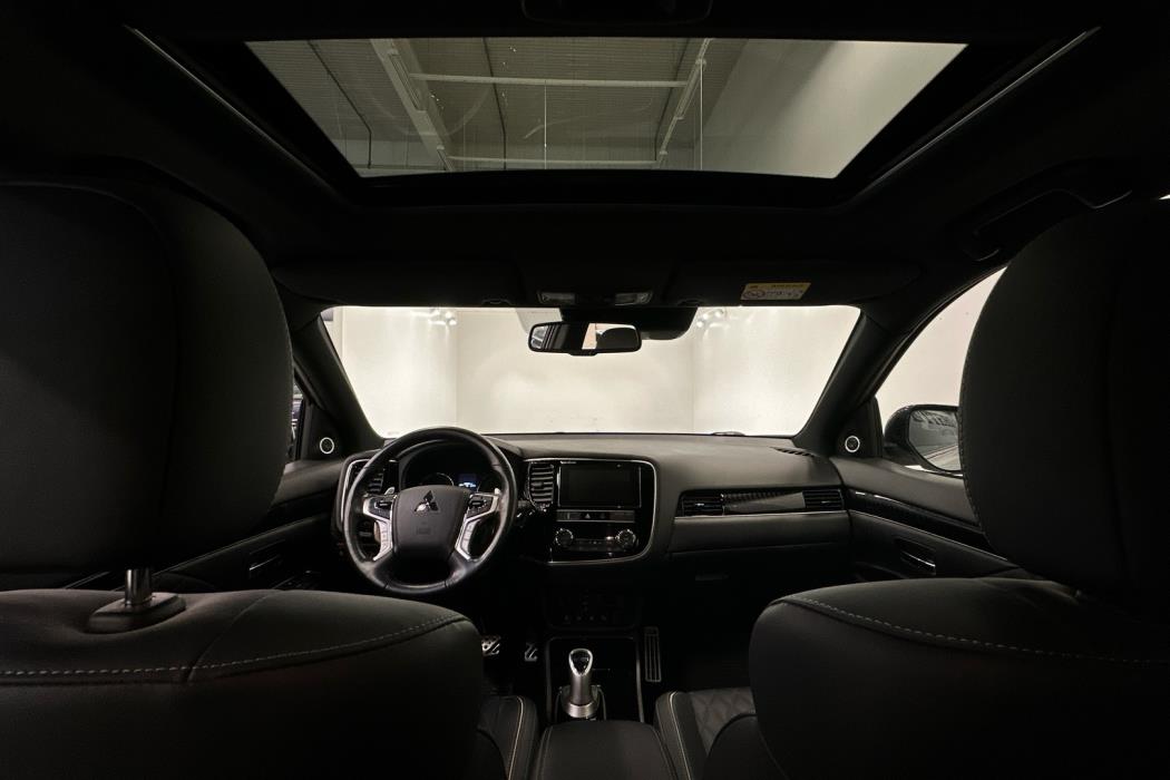 MITSUBISHI Outlander PHEV 2019