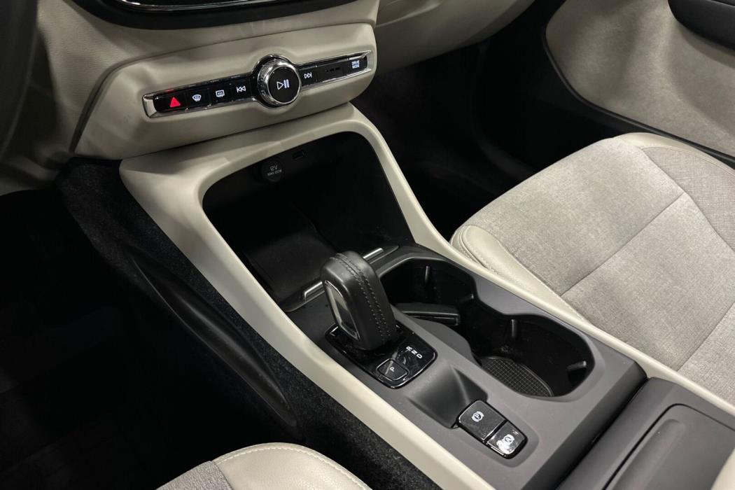 VOLVO XC40 2018