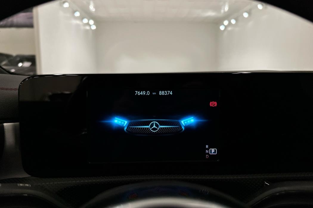 MERCEDES-BENZ CLA 2019