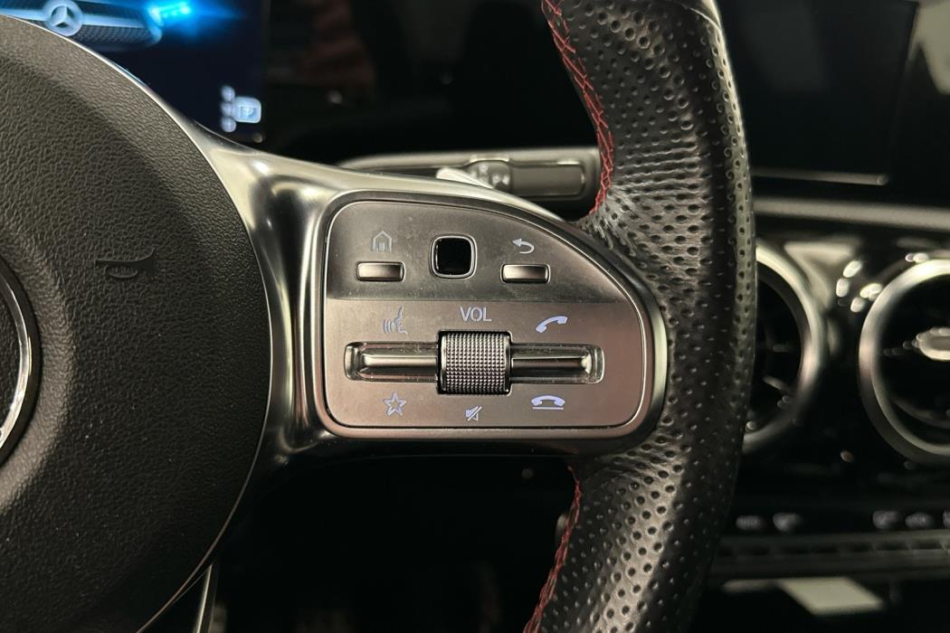 MERCEDES-BENZ CLA 2019