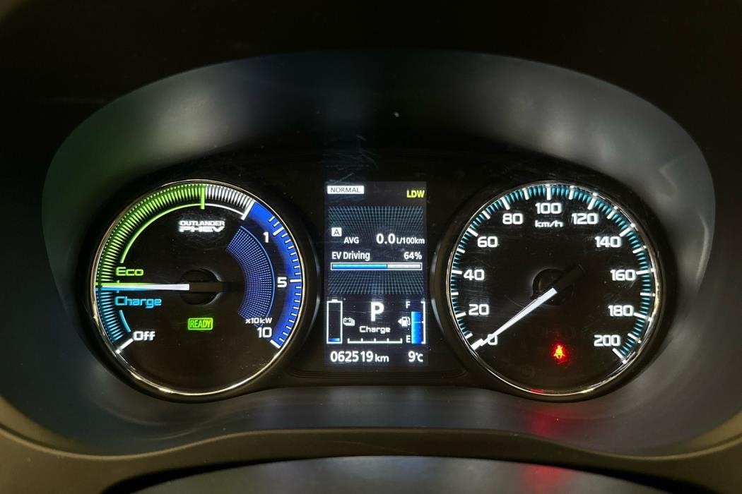 MITSUBISHI Outlander PHEV 2021