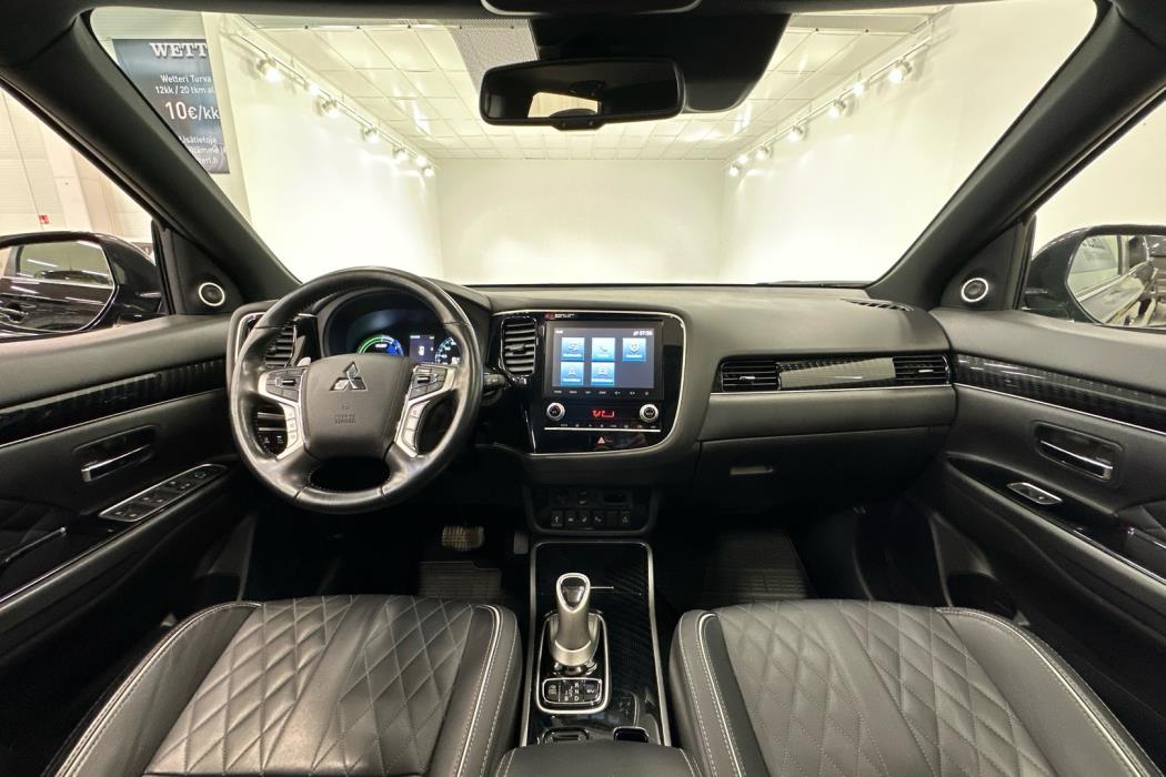 MITSUBISHI Outlander PHEV 2021