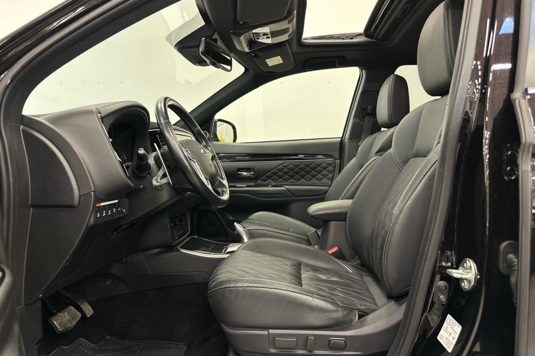 MITSUBISHI Outlander PHEV 2021