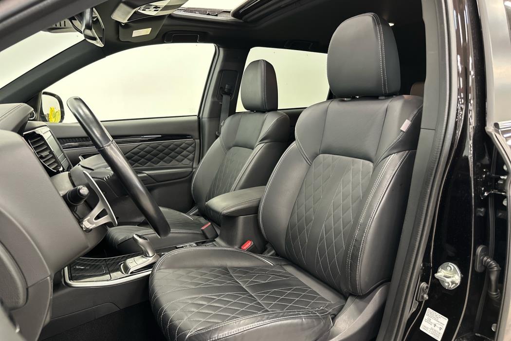 MITSUBISHI Outlander PHEV 2021