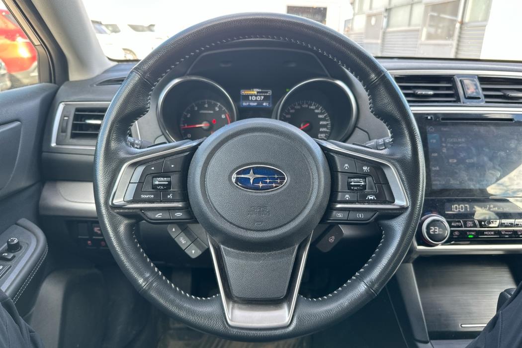 SUBARU Outback 2021