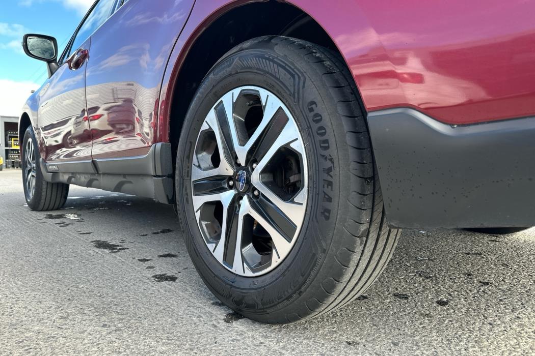 SUBARU Outback 2021