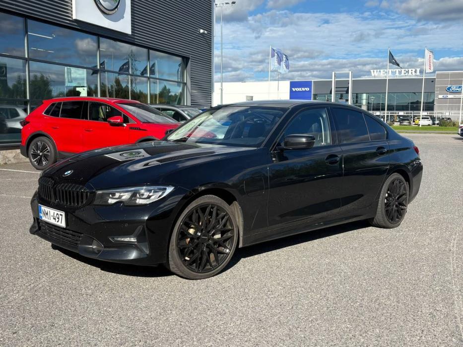 BMW 330 2020