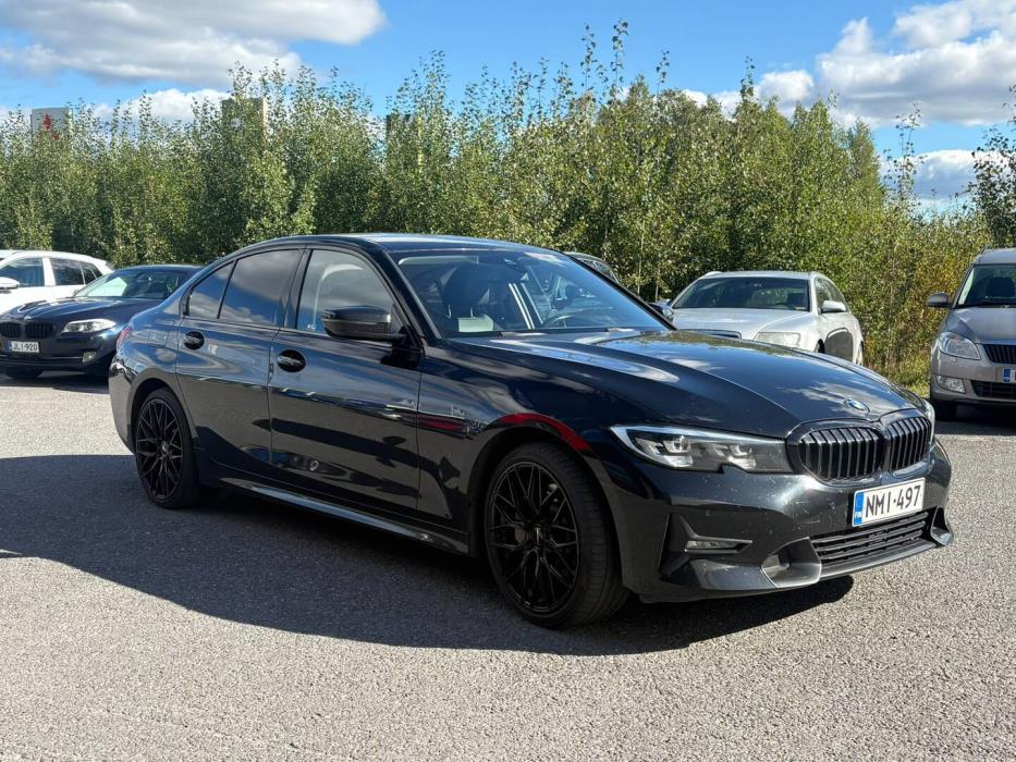 BMW 330 2020