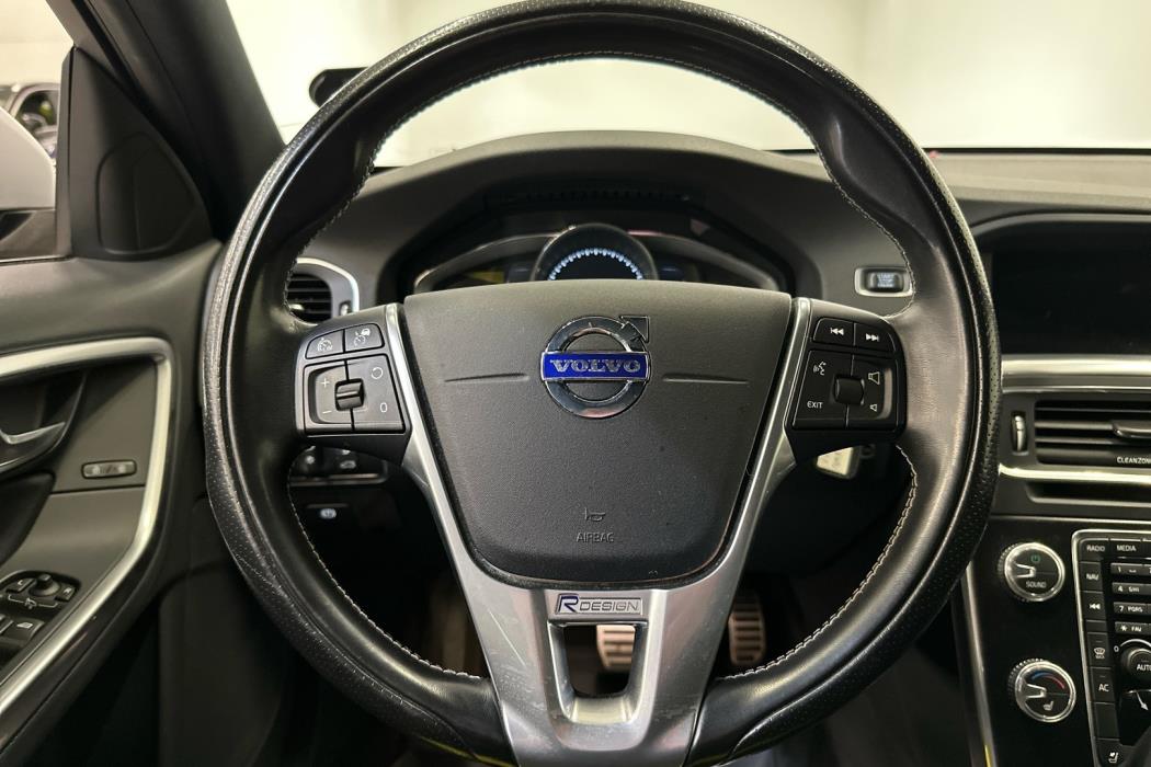 VOLVO V60 2018