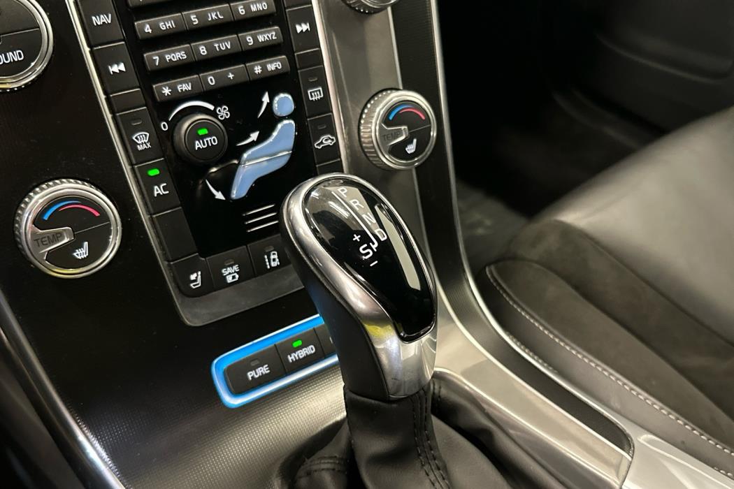 VOLVO V60 2018