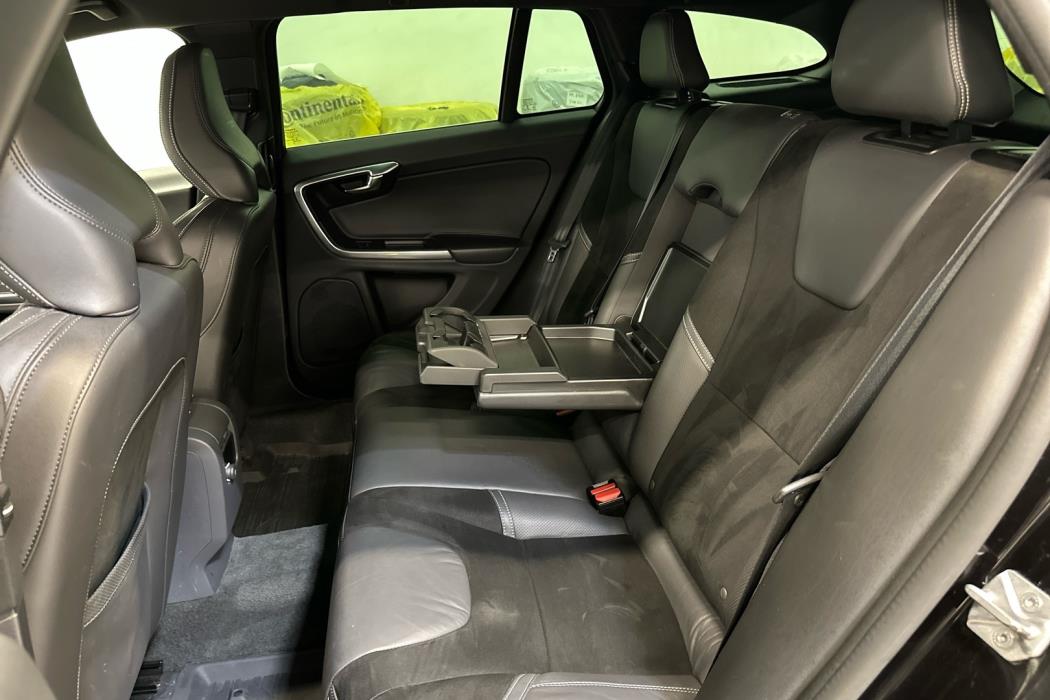 VOLVO V60 2018
