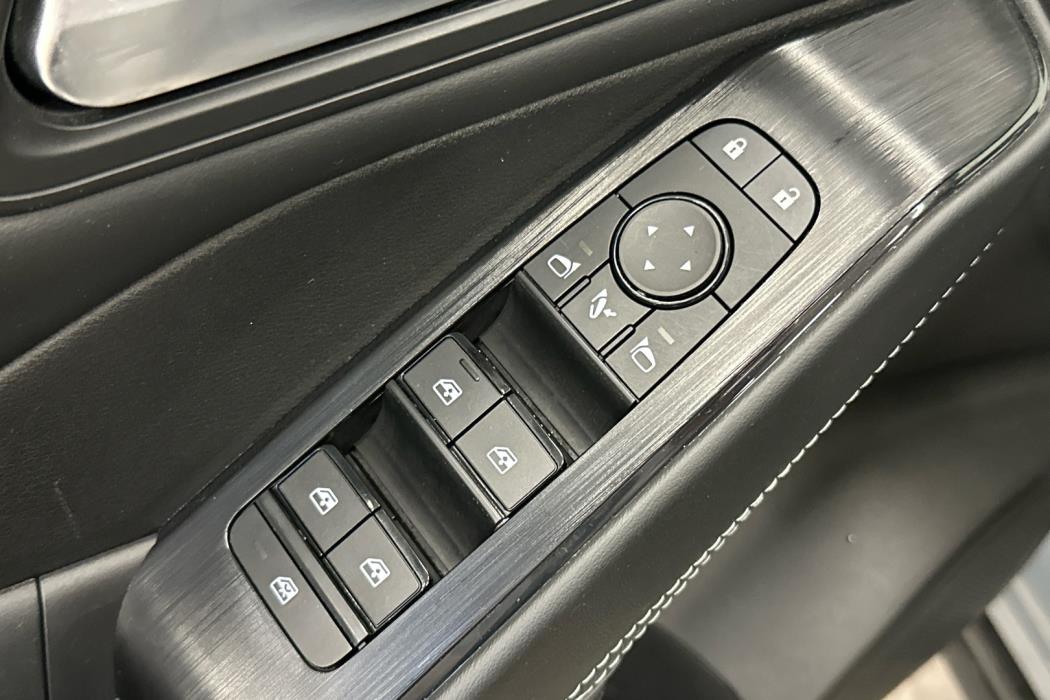 NISSAN Qashqai 2024