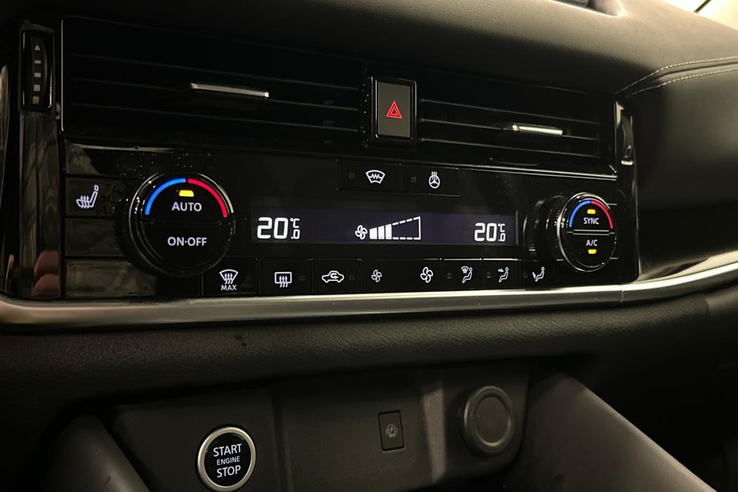 NISSAN Qashqai 2024