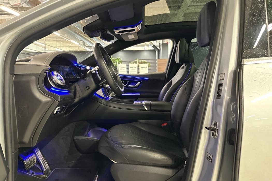 MERCEDES-BENZ EQE SUV 2023