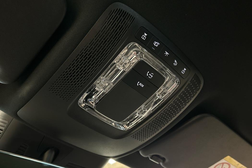 MERCEDES-BENZ GLA 2025