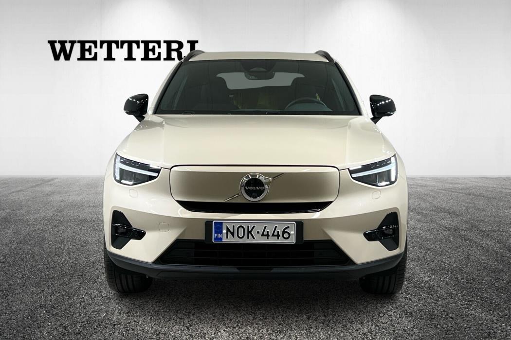 VOLVO EX40 2026
