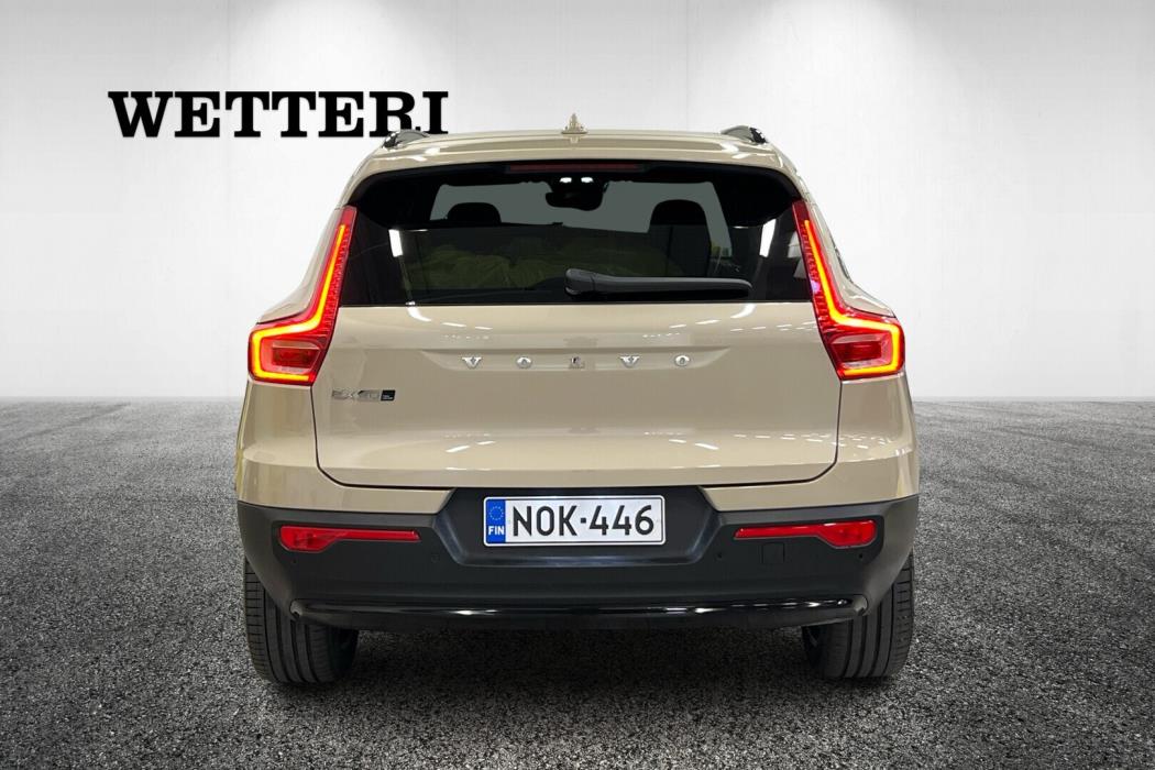VOLVO EX40 2026