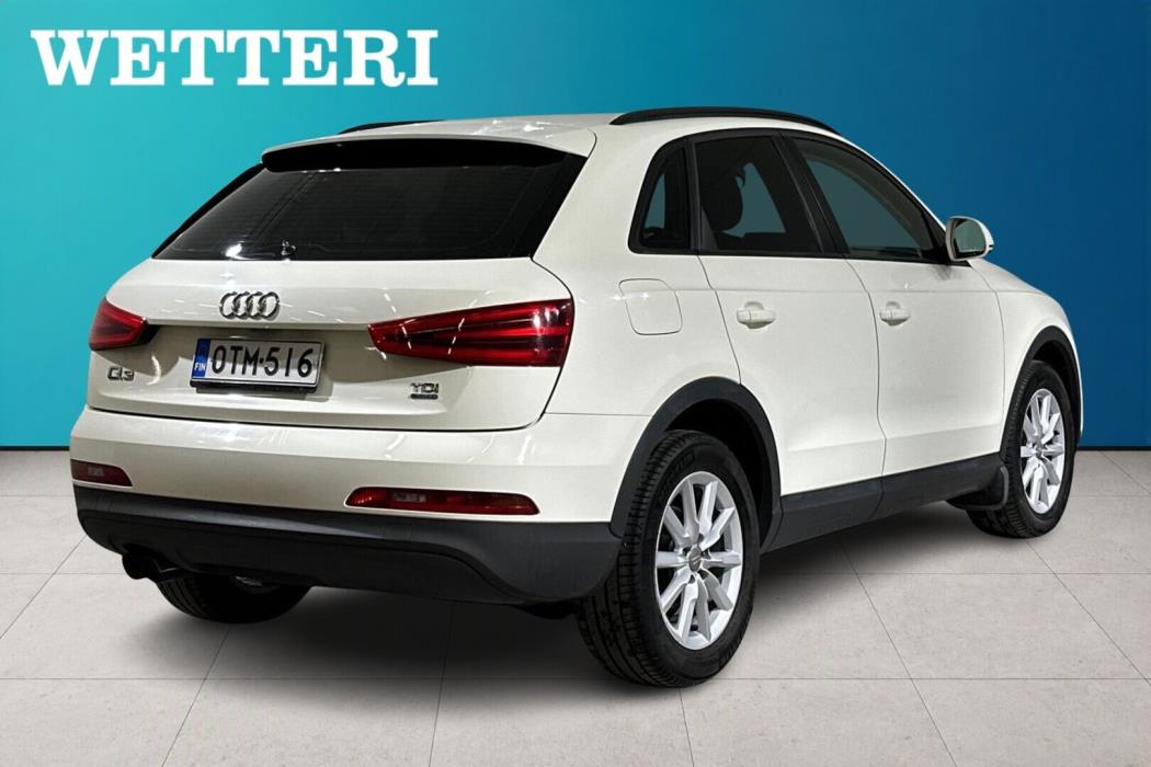 AUDI Q3 2012