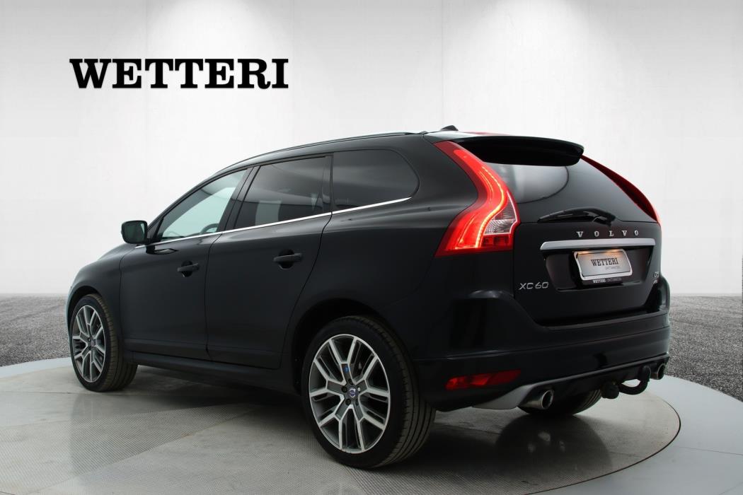 VOLVO XC60 2017