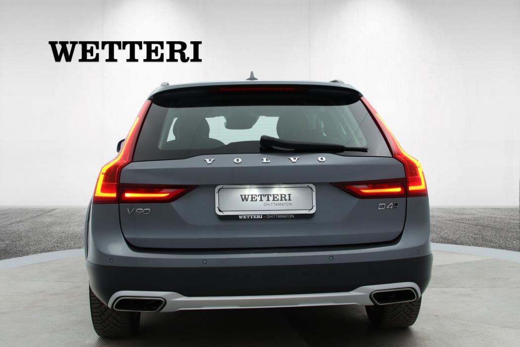VOLVO V90 Cross Country 2018