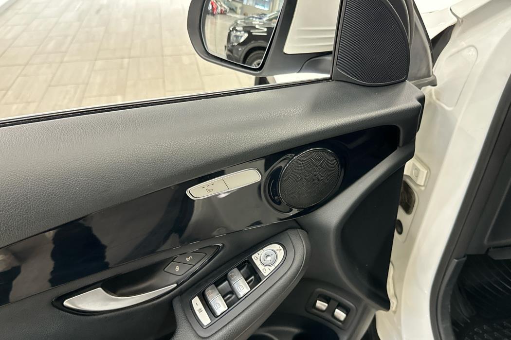 MERCEDES-BENZ GLC 2015