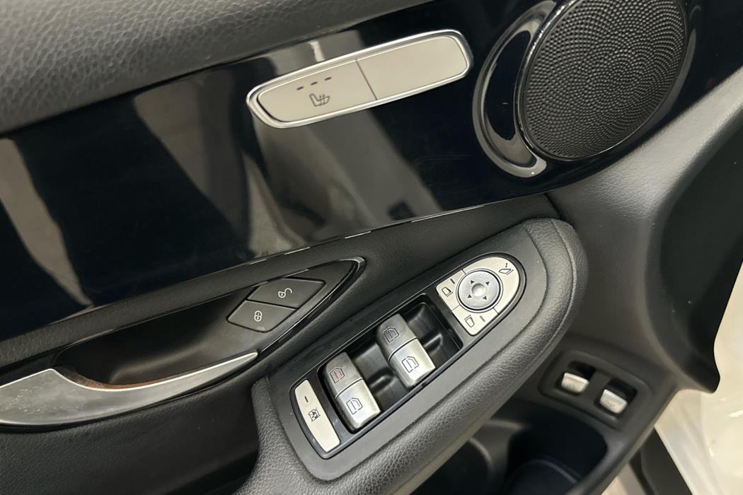 MERCEDES-BENZ GLC 2015