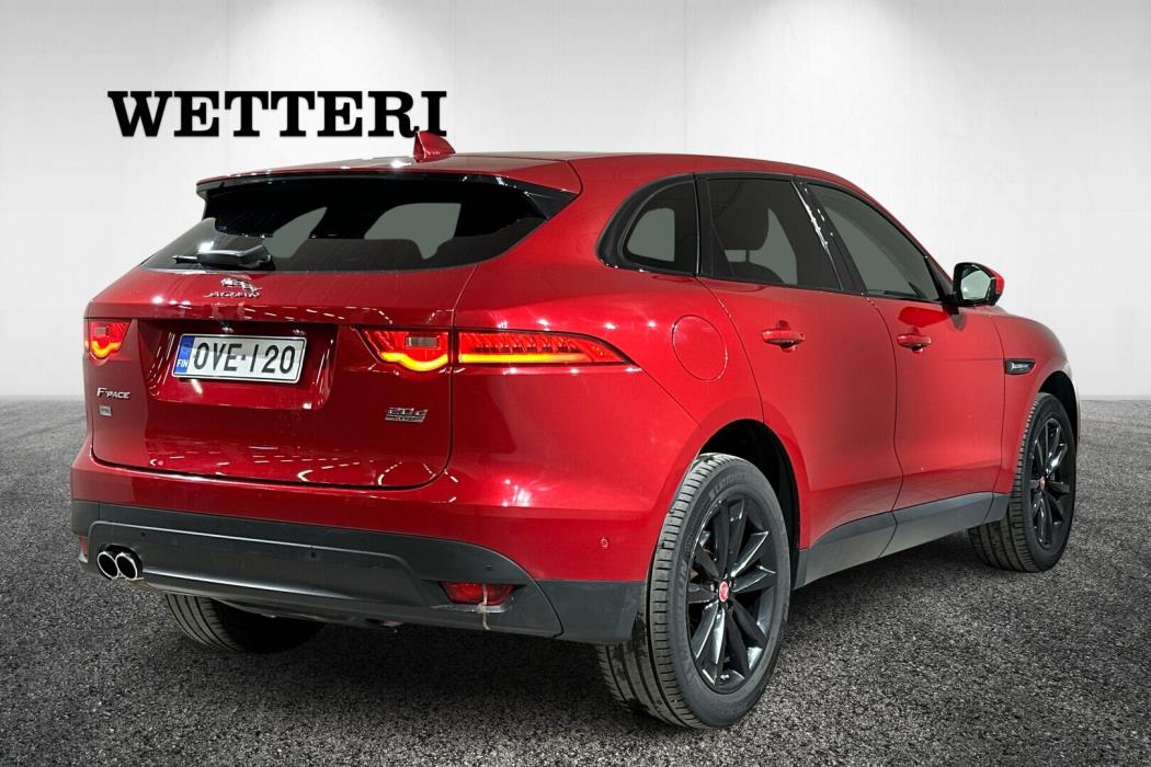 JAGUAR F-PACE 2016