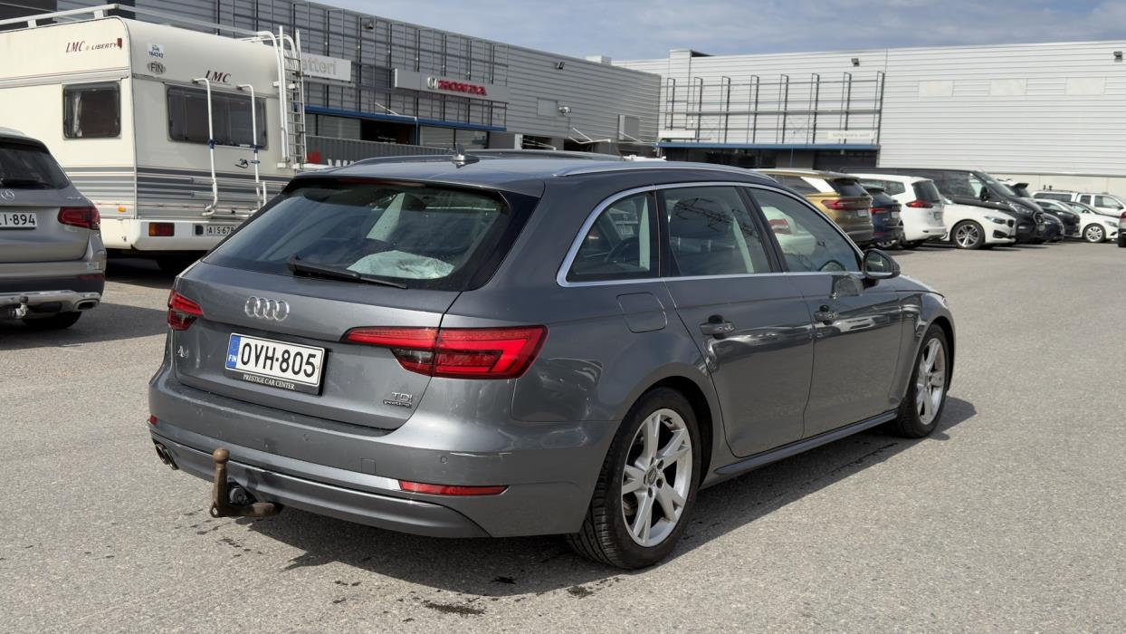 AUDI A4 2016