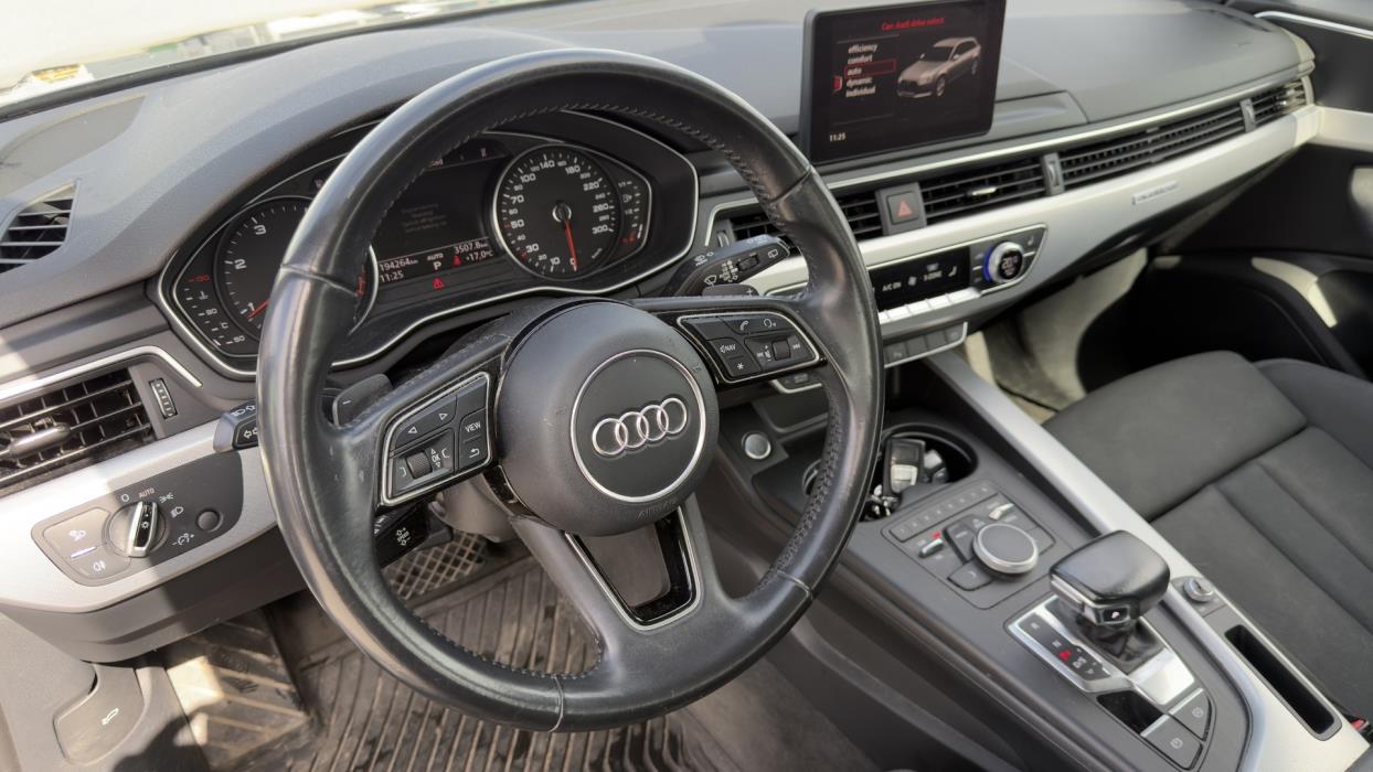 AUDI A4 2016