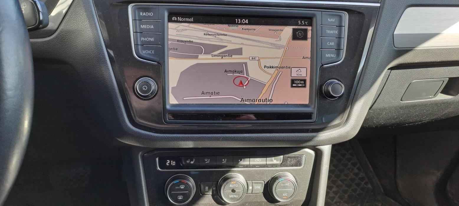 VOLKSWAGEN Tiguan 2016