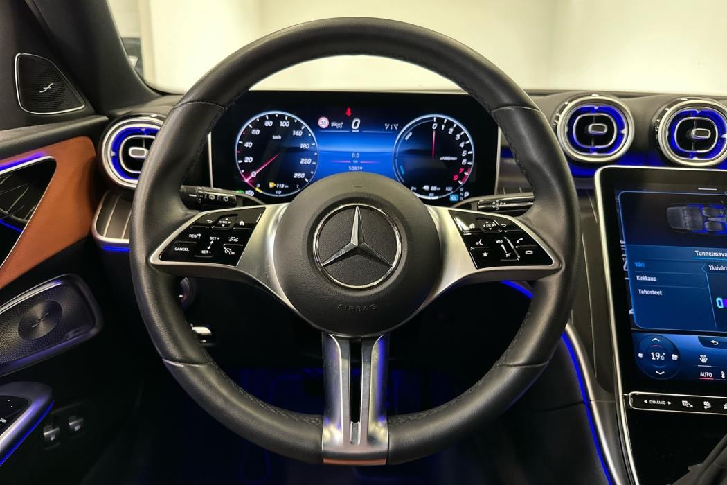 MERCEDES-BENZ C 2023