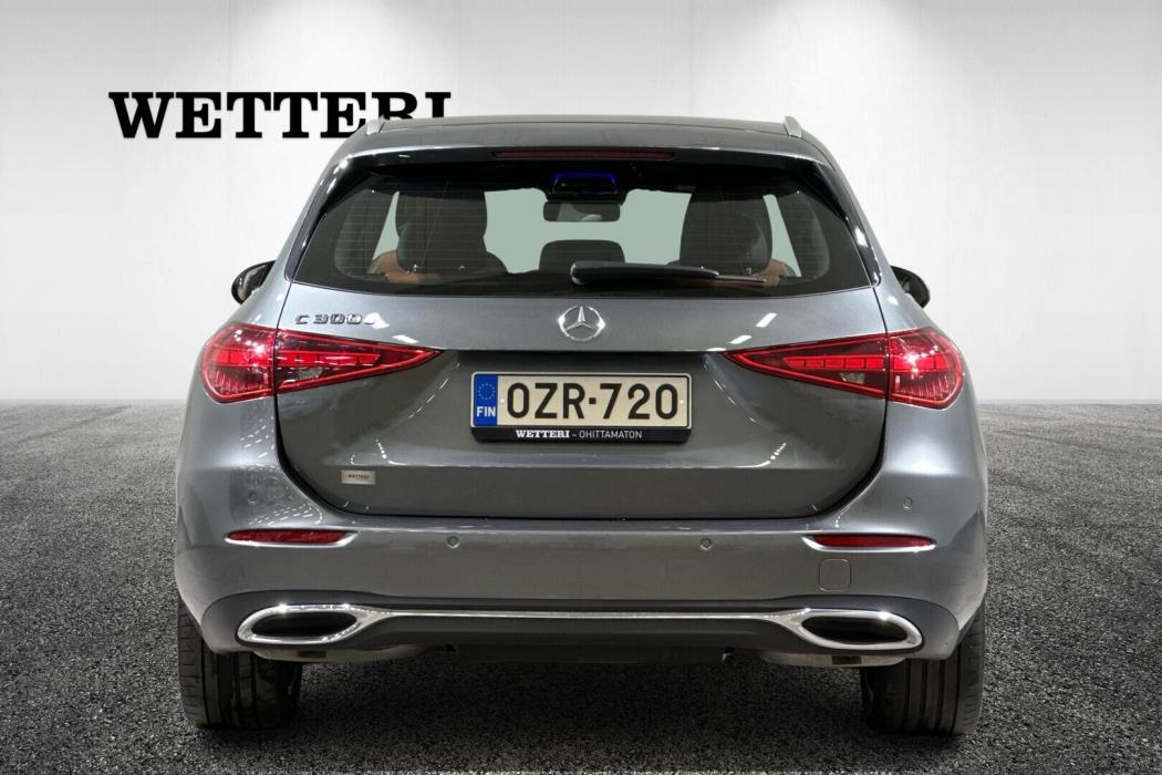 MERCEDES-BENZ C 2023