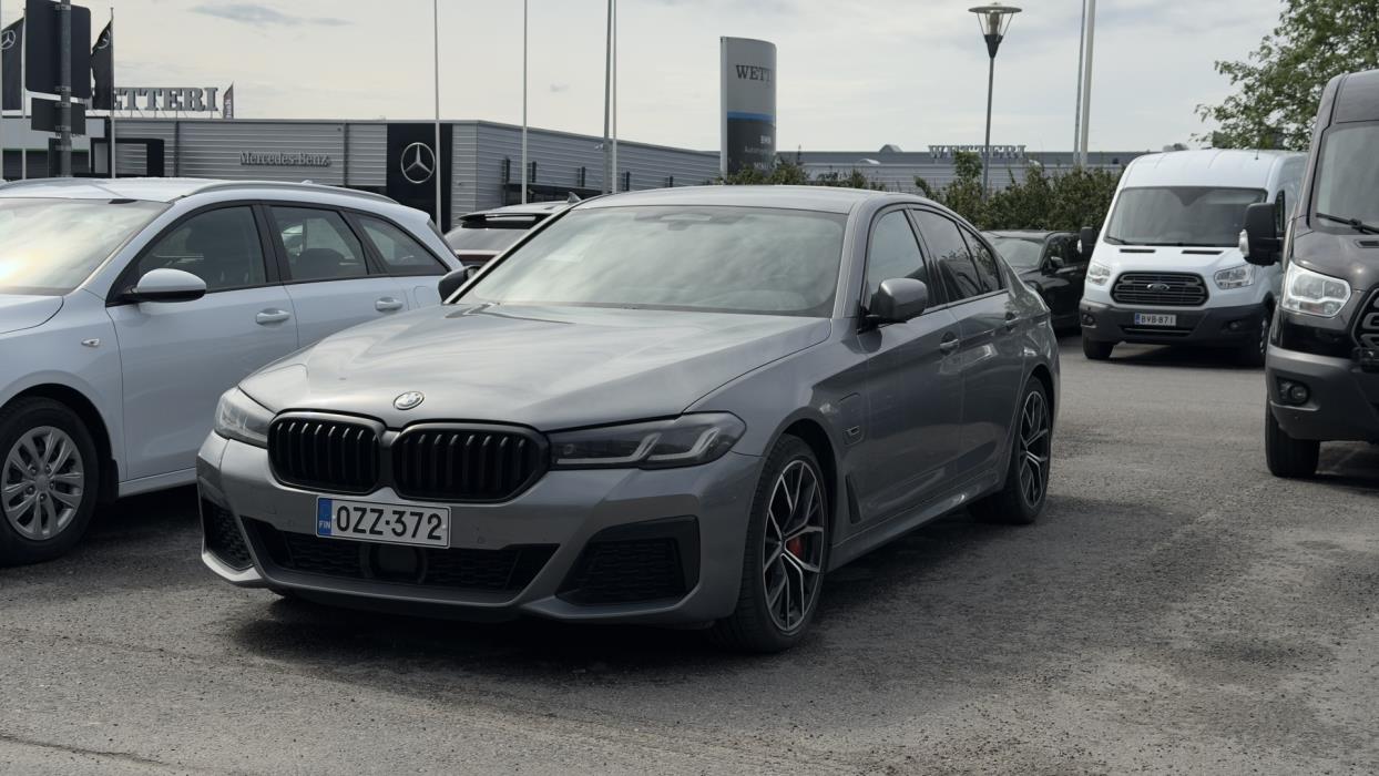 BMW 545 2023