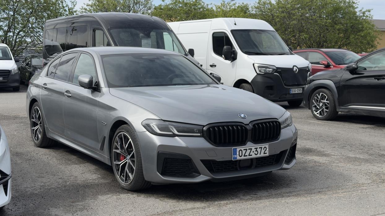 BMW 545 2023
