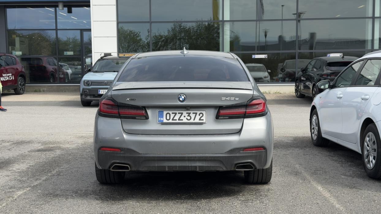 BMW 545 2023