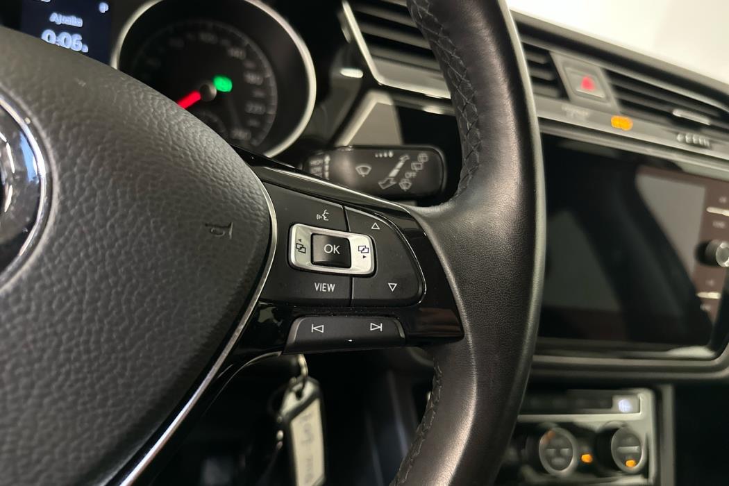 VOLKSWAGEN TOURAN 2018