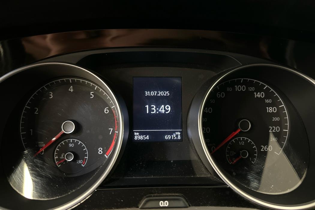 VOLKSWAGEN TOURAN 2018