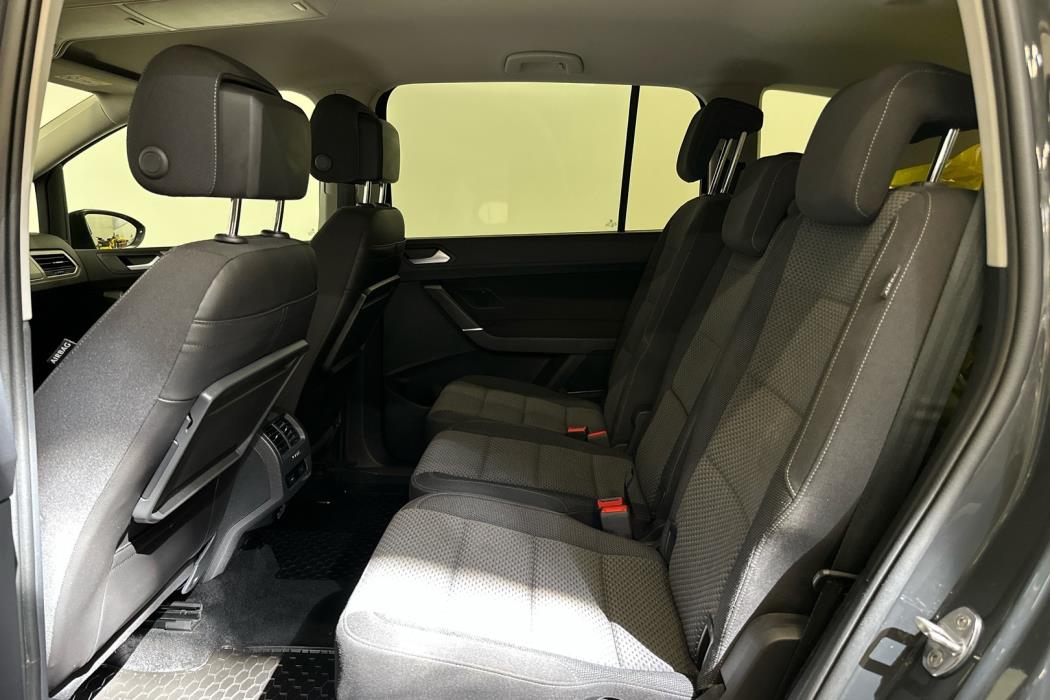 VOLKSWAGEN TOURAN 2018