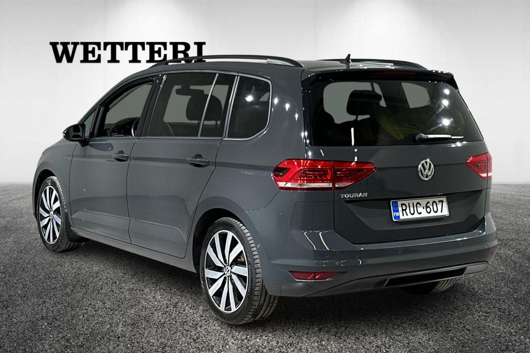 VOLKSWAGEN TOURAN 2018